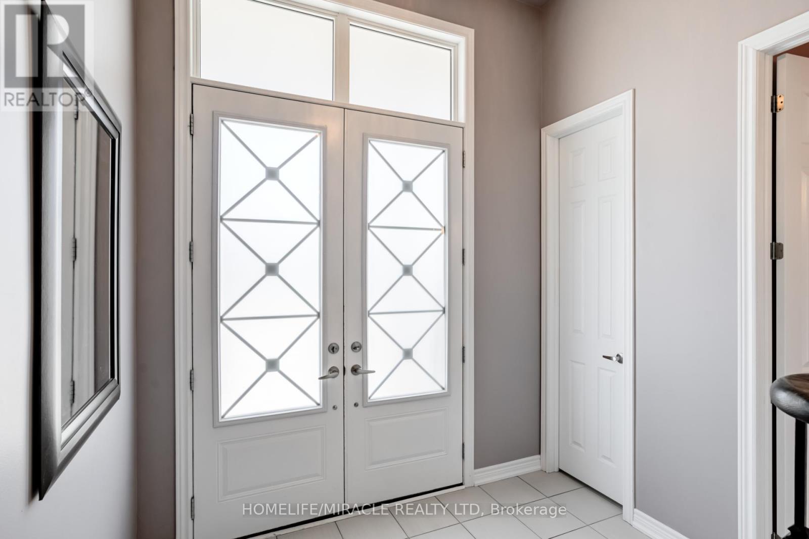 Property at 5 KENNEDY BOULEVARD image 3