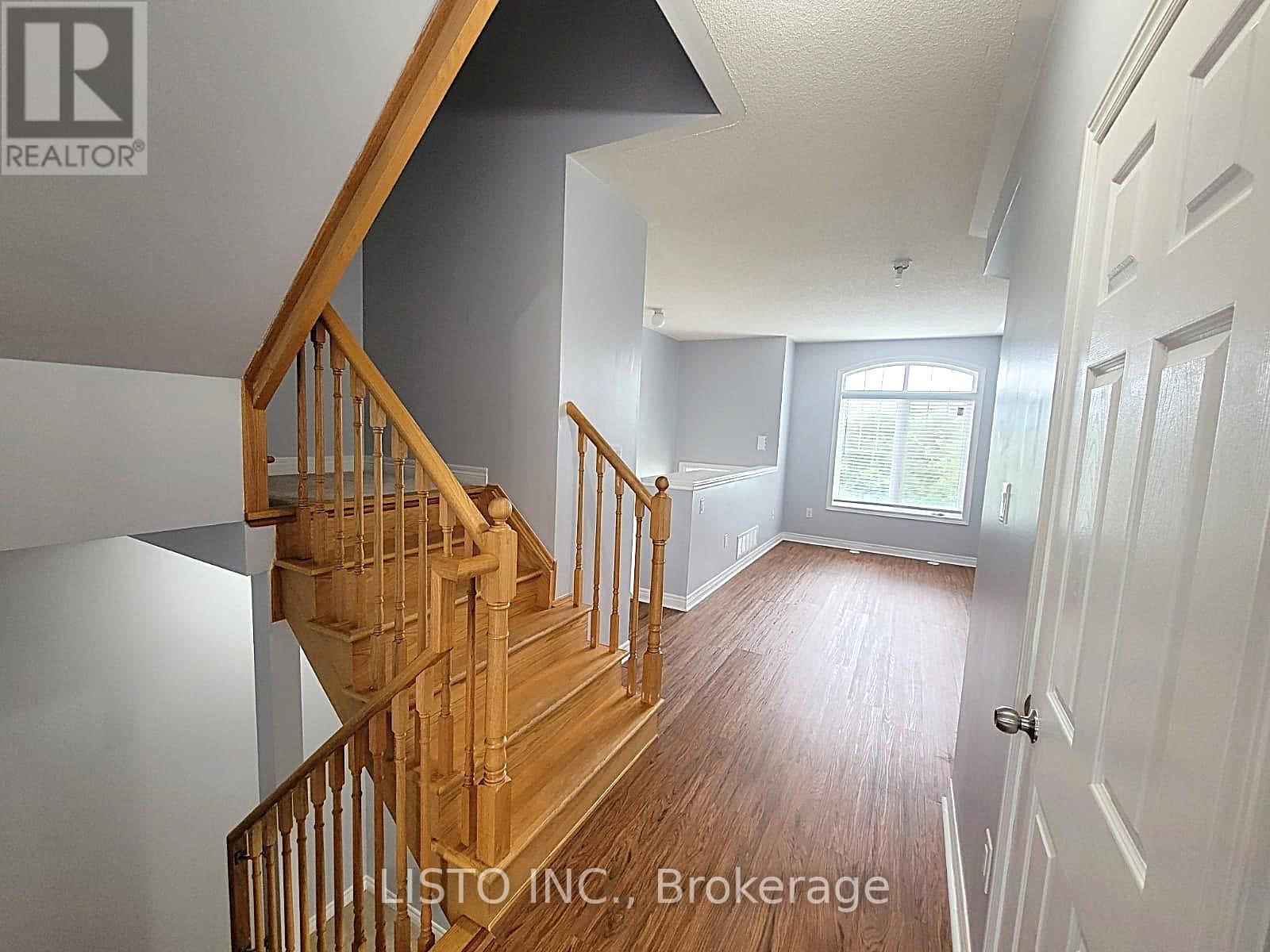 Property at 21 DUNDAS WAY image 5