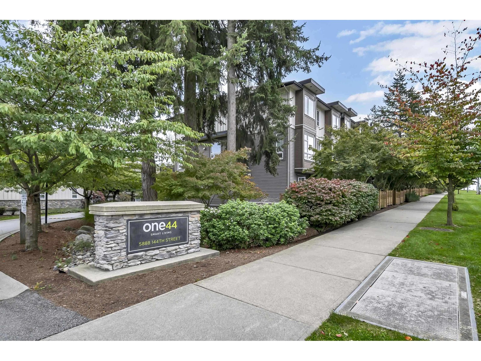 106 5888 144 STREET, surrey, British Columbia V3X0G8