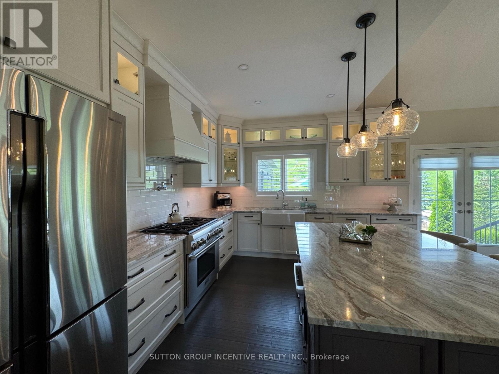 22 Thoroughbred Drive, Oro-Medonte, Ontario  L0K 1E0 - Photo 8 - S12232011