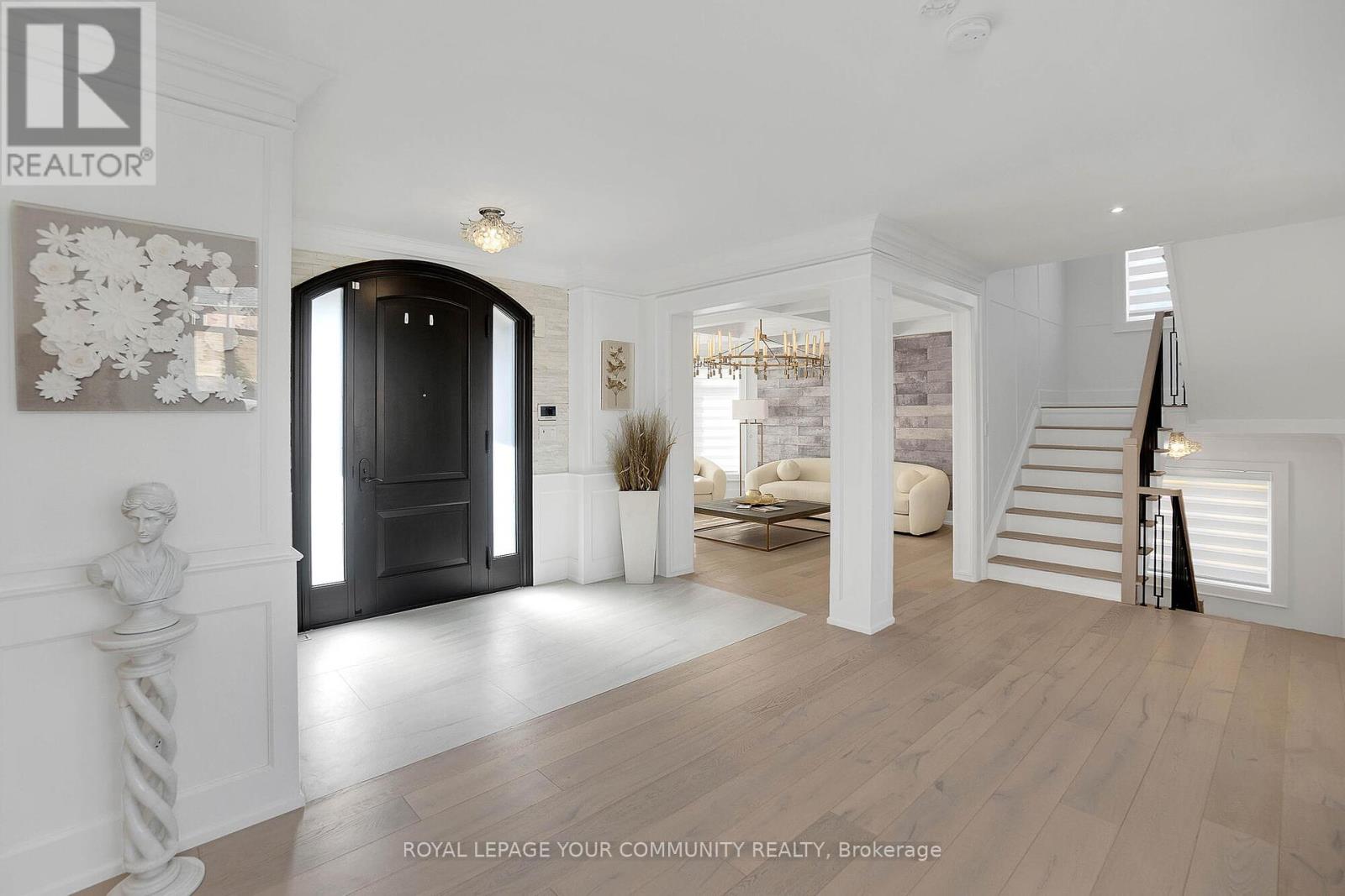 Property at 15 SOLEIL BOULEVARD image 5