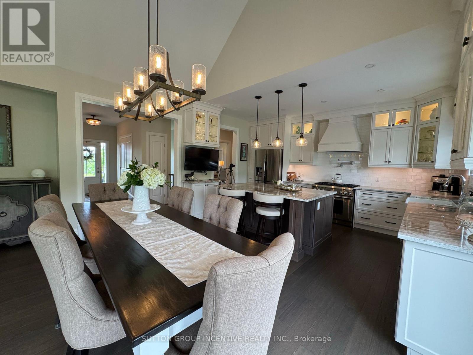 22 Thoroughbred Drive, Oro-Medonte, Ontario  L0K 1E0 - Photo 14 - S12232011
