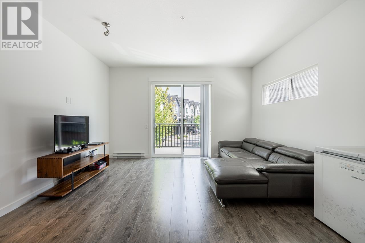 Property at 6 2325 RANGER LANE image 3