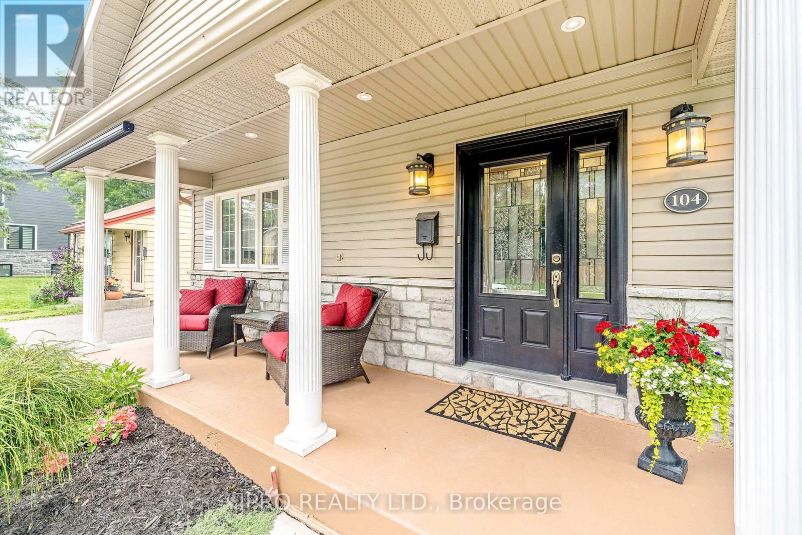 Property at 104 CHARLES STREET image 5