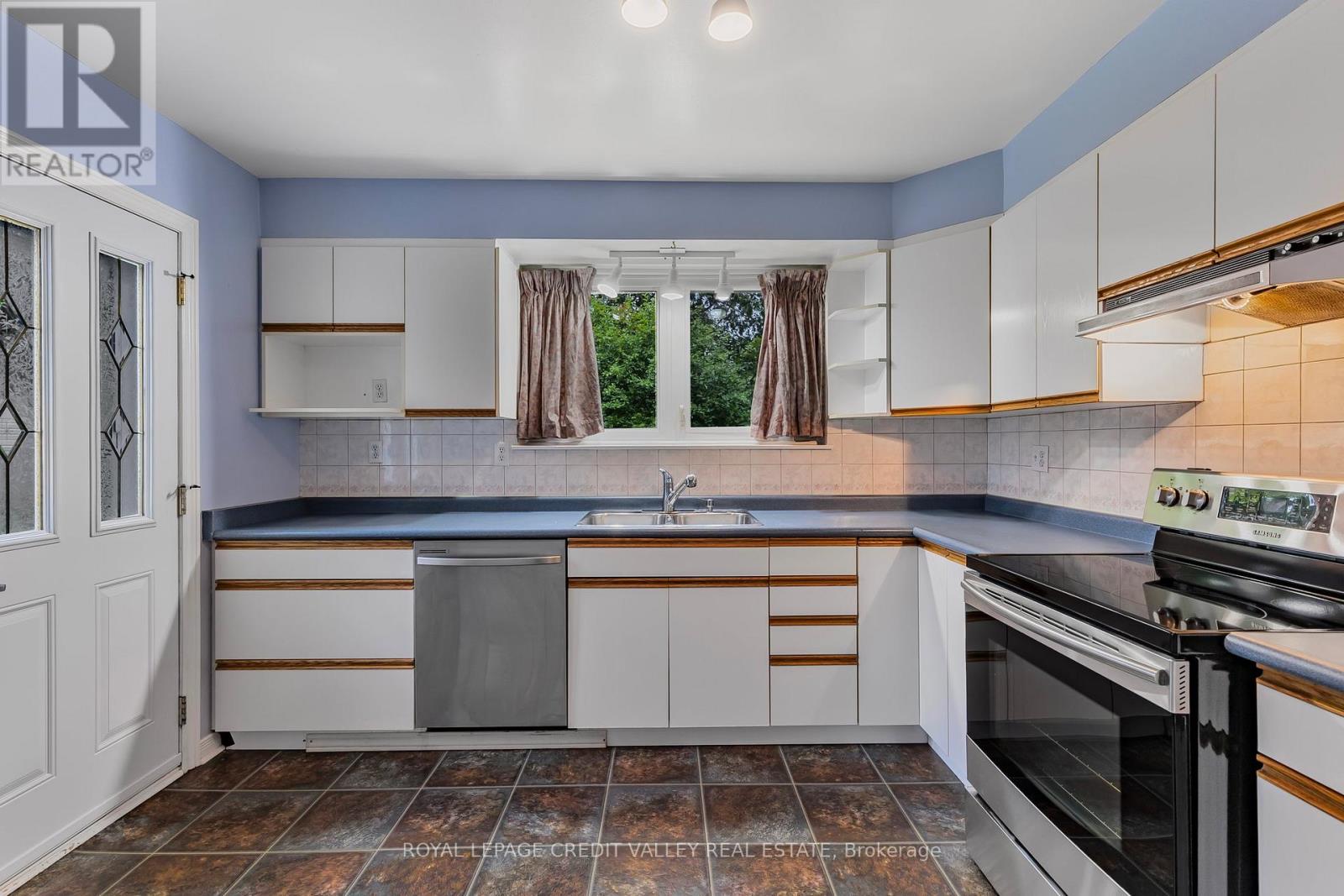 254 Bartley Bull Parkway, Brampton (Brampton East), Ontario  L6W 2L1 - Photo 28 - W12232577