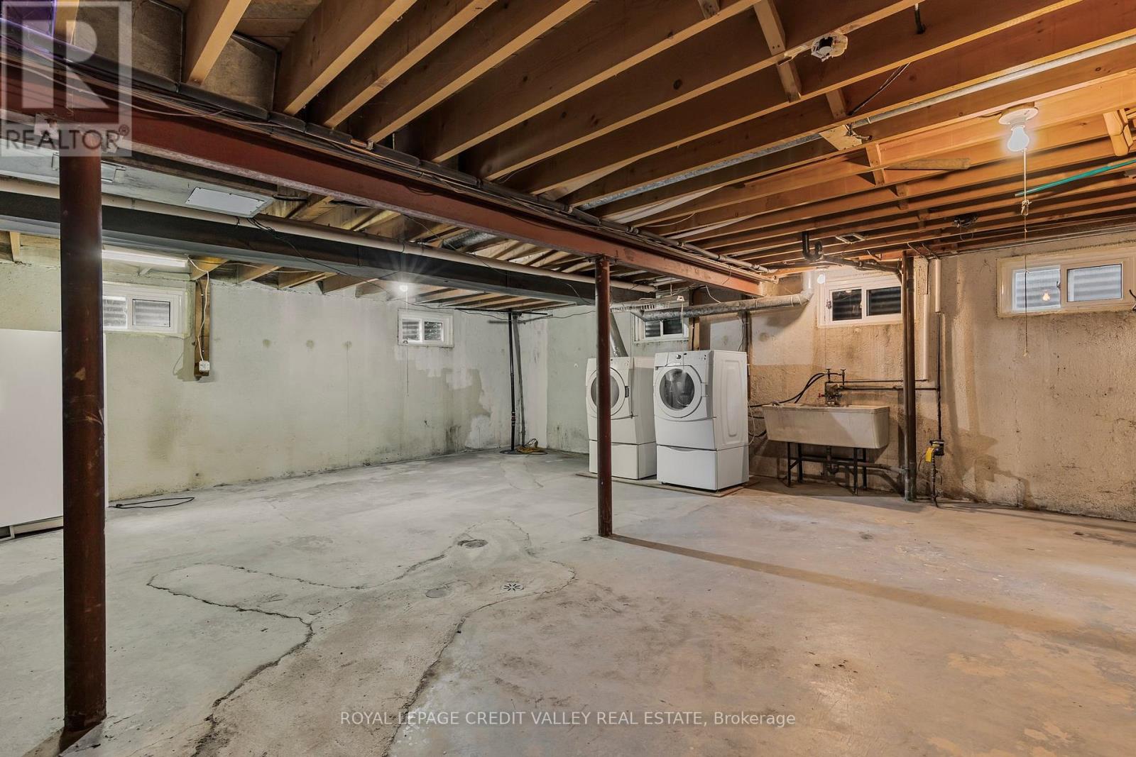 254 Bartley Bull Parkway, Brampton (Brampton East), Ontario  L6W 2L1 - Photo 35 - W12232577