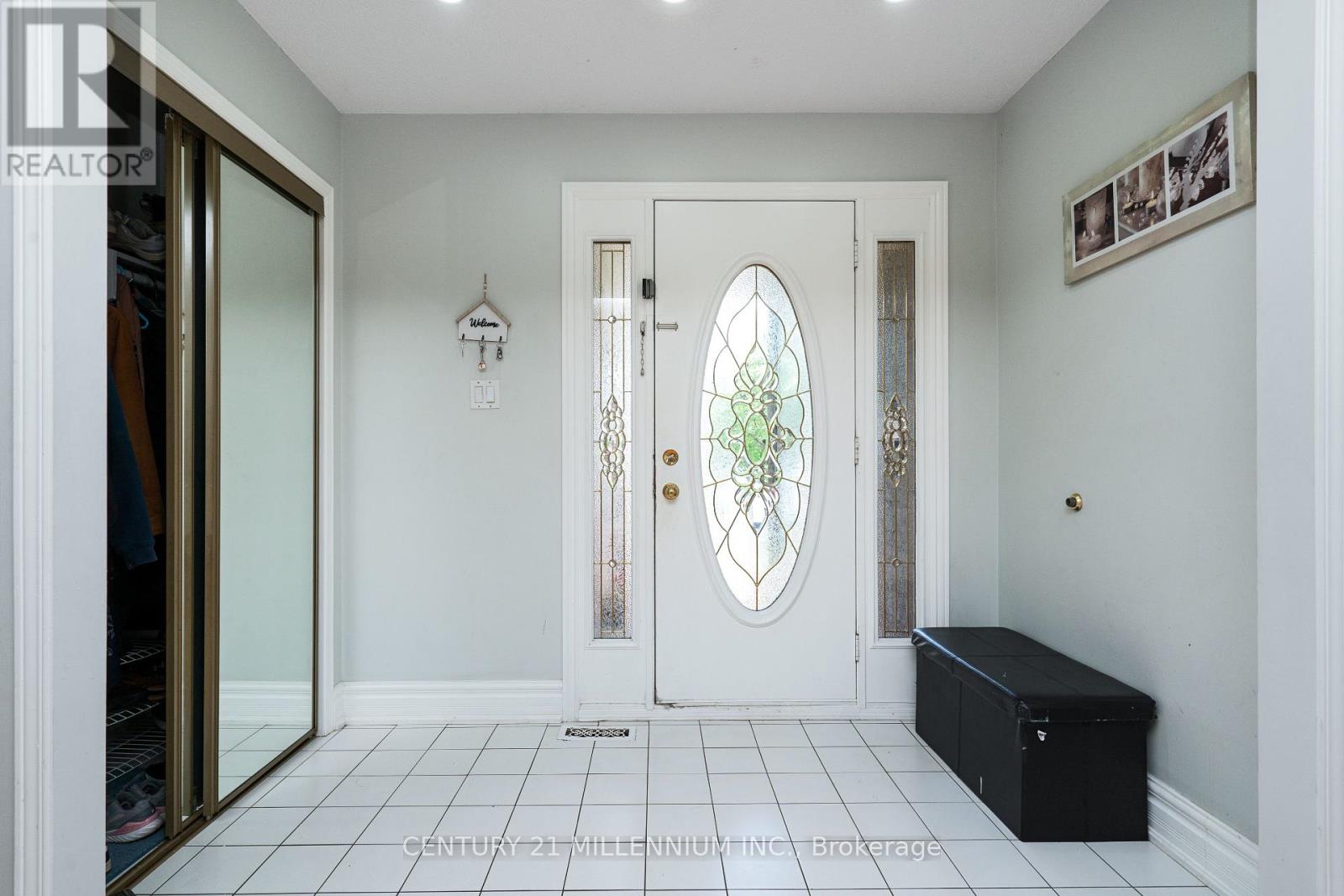Property at 29 MOSSBANK DRIVE image 3