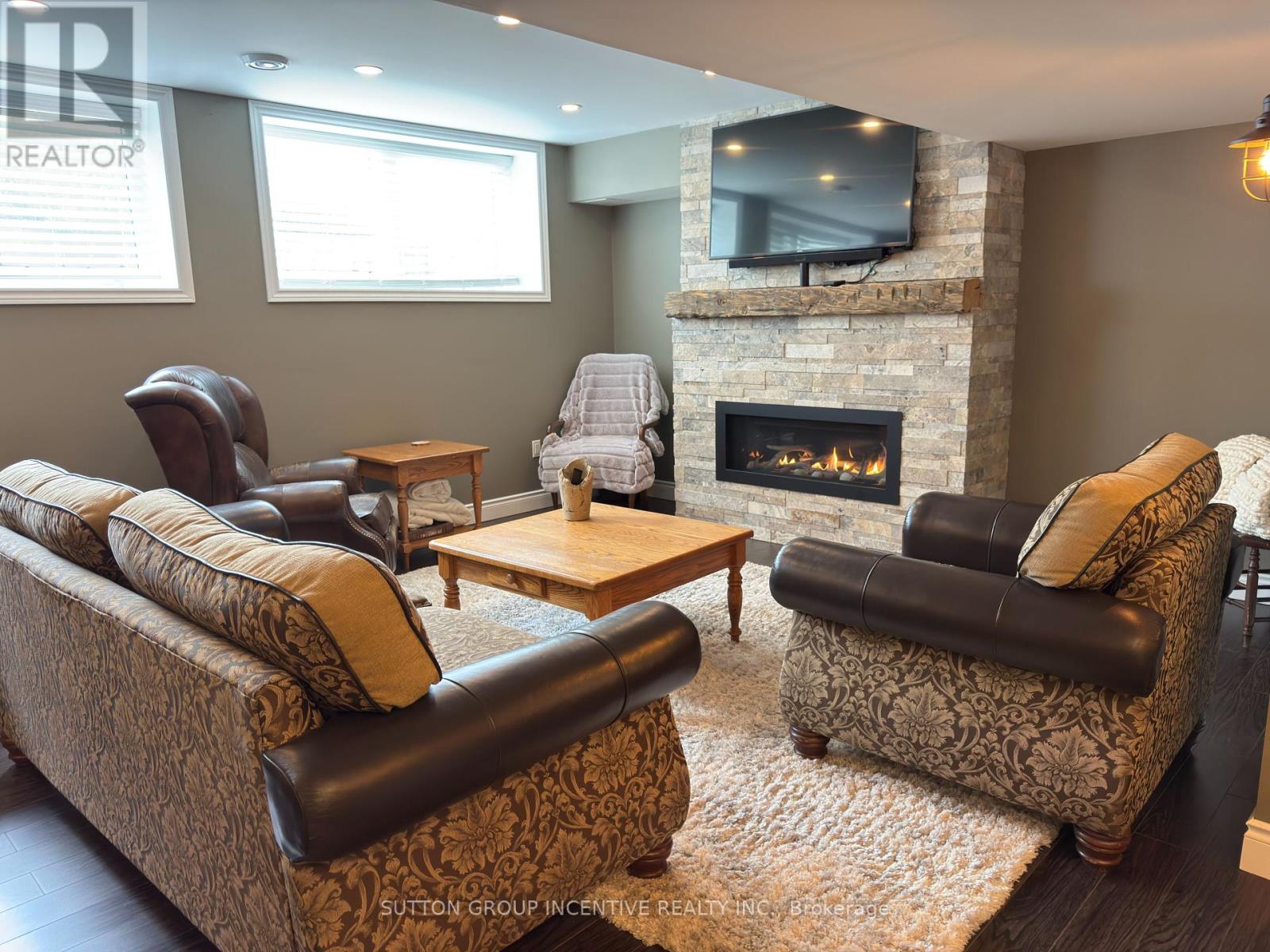 22 Thoroughbred Drive, Oro-Medonte, Ontario  L0K 1E0 - Photo 25 - S12232011