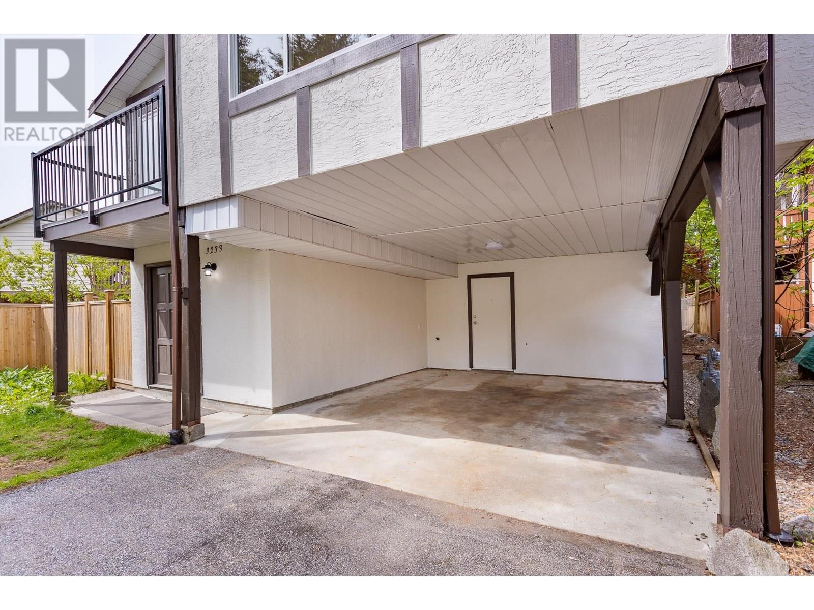 Property at 3233 MAYNE CRESCENT image 3