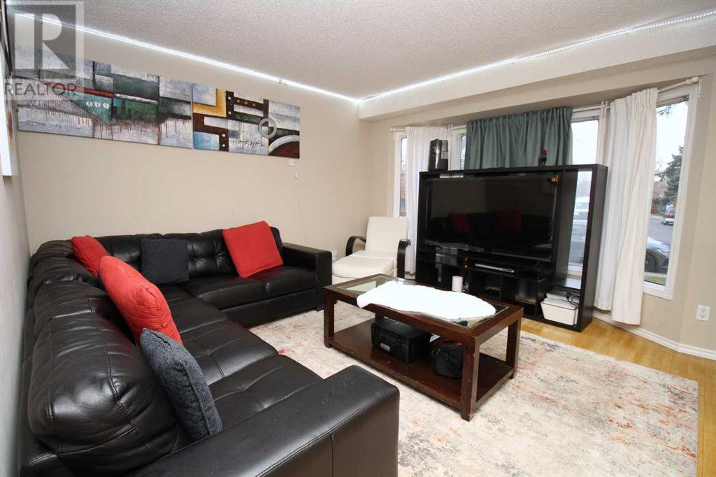 Property at 699 Whiteridge Road NE image 5