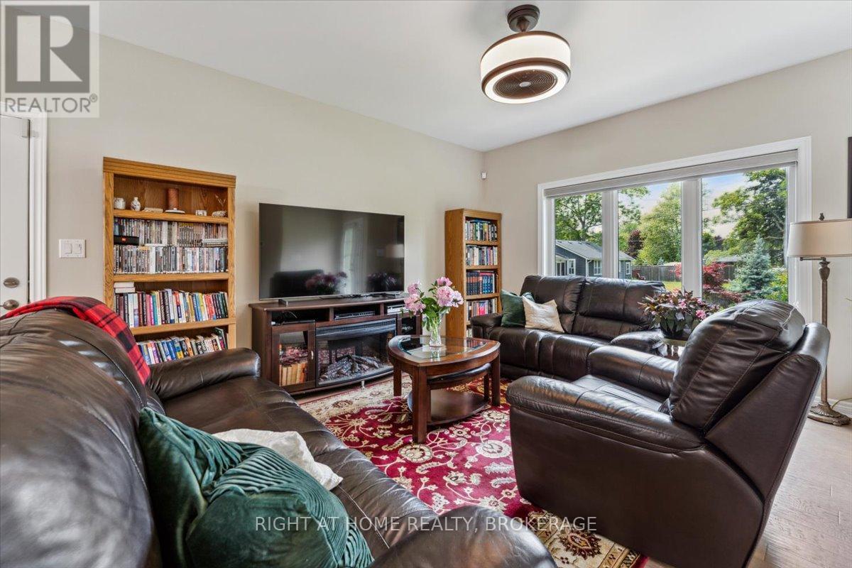 226 Westwood Avenue, Fort Erie, Ontario  L0S 1B0 - Photo 10 - X12232524