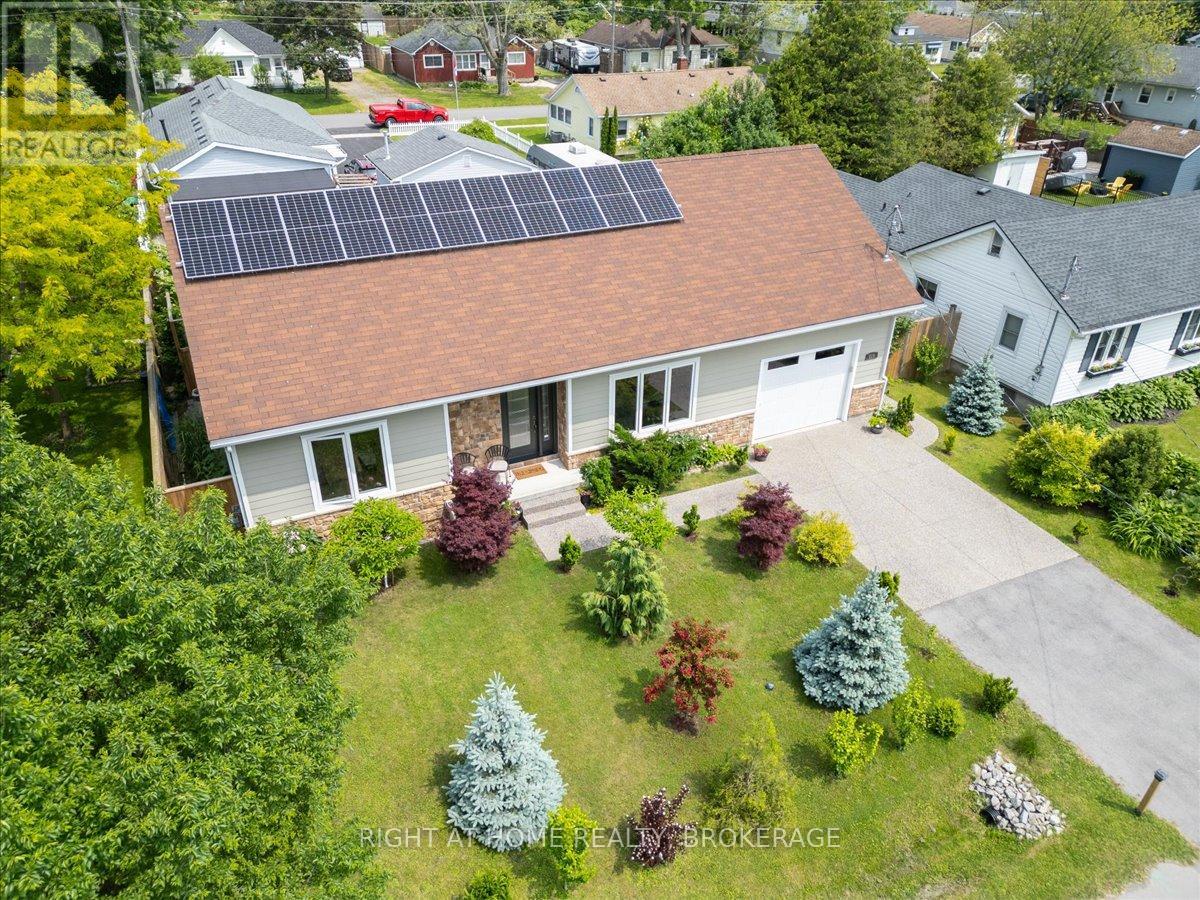 226 Westwood Avenue, Fort Erie, Ontario  L0S 1B0 - Photo 2 - X12232524