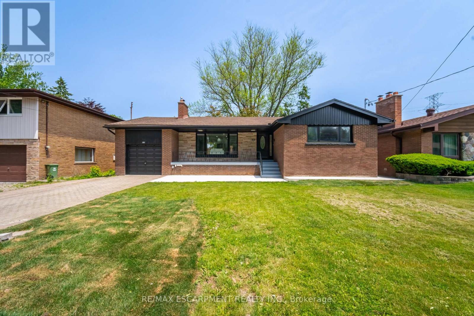 Property at 121 LOWER HORNING ROAD image 2