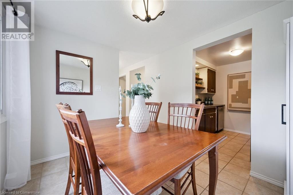 Property at 132 GREENDALE Crescent image 5