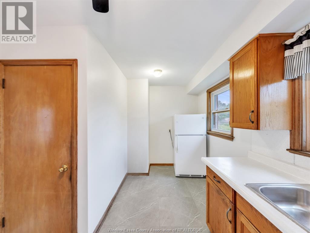 2455 Dominion Boulevard, Windsor, Ontario  N9E 2M5 - Photo 8 - 25015571