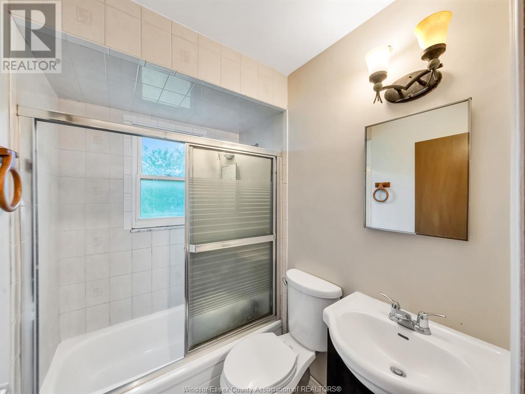 2455 Dominion Boulevard, Windsor, Ontario  N9E 2M5 - Photo 15 - 25015571