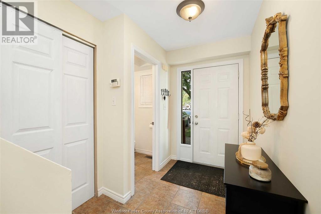 Property at 6045 North Woodmont image 3