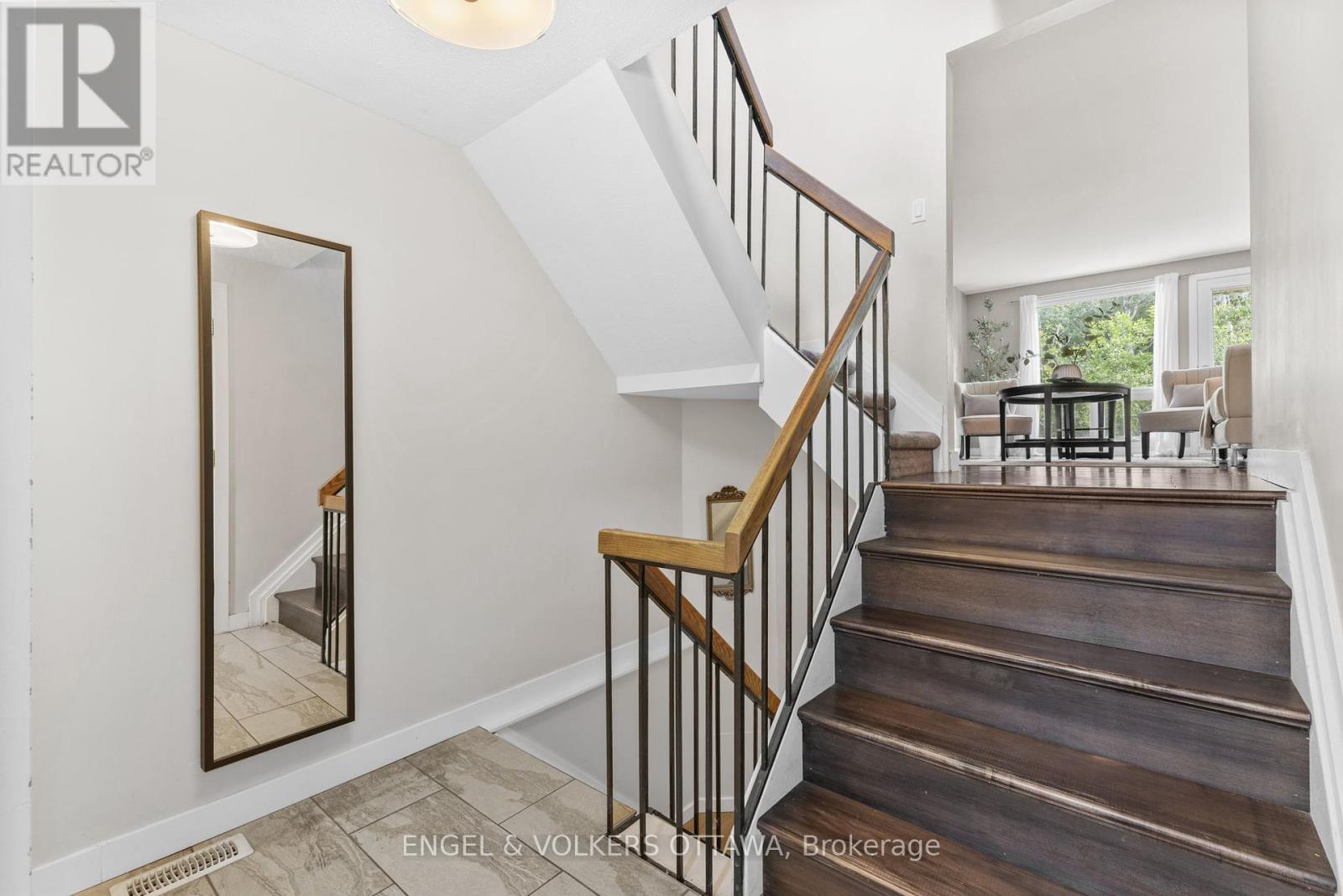 Property at 42D BENLEA DRIVE image 3