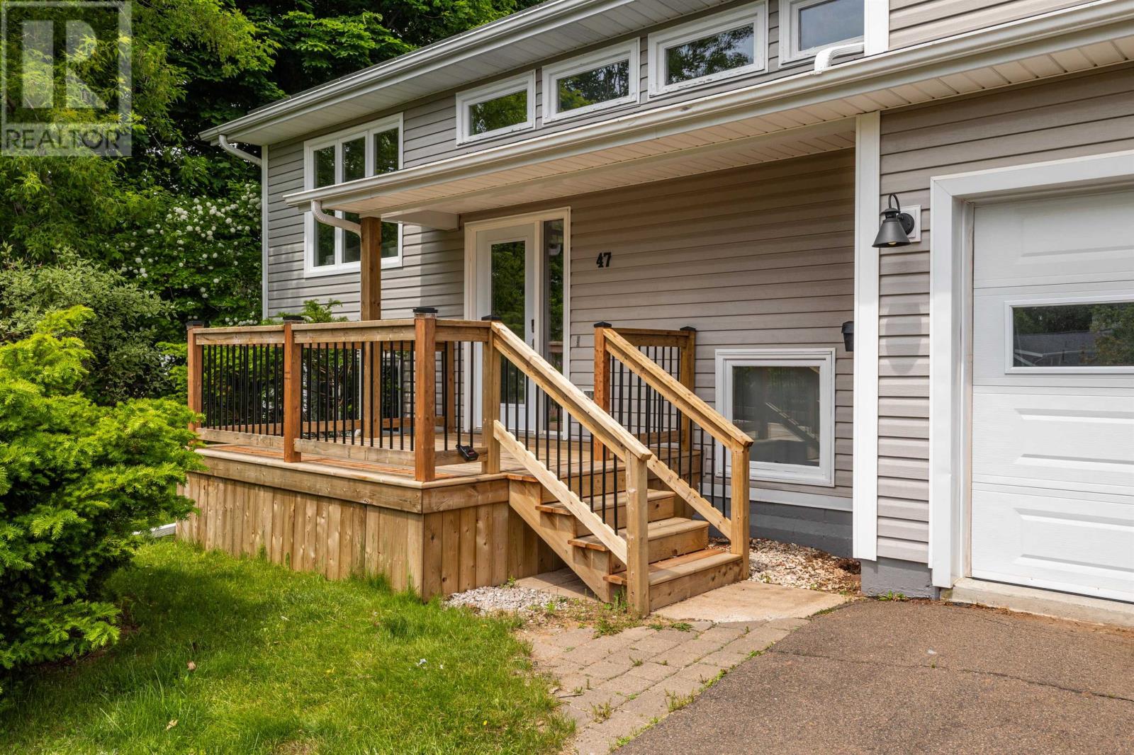 Property at 47 Admiral Street image 2