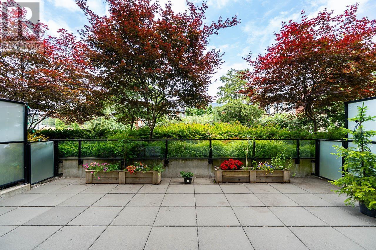 218 725 MARINE DRIVE, north vancouver, British Columbia V7M0G2