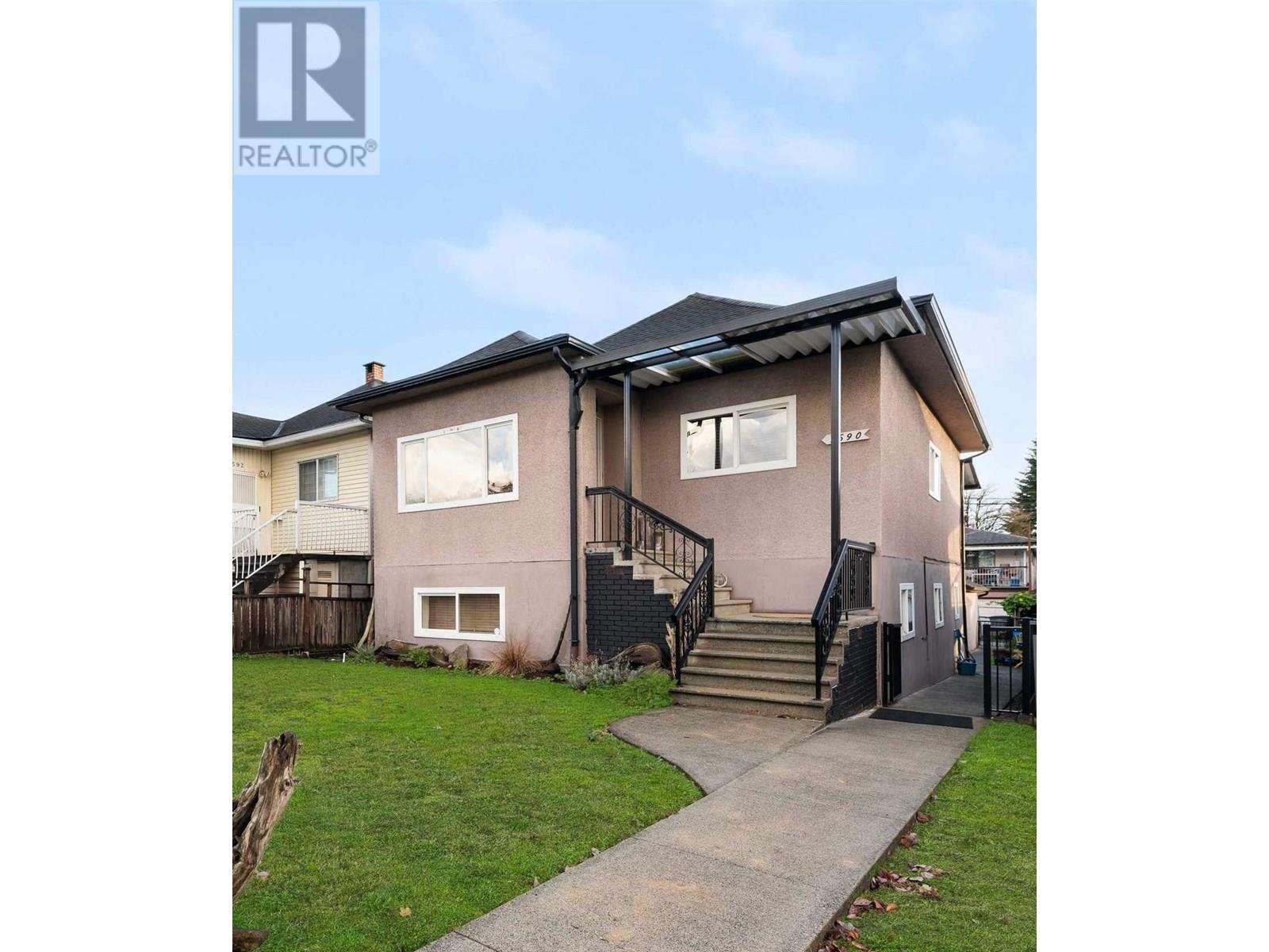 Property at 2590 E GEORGIA STREET image 1
