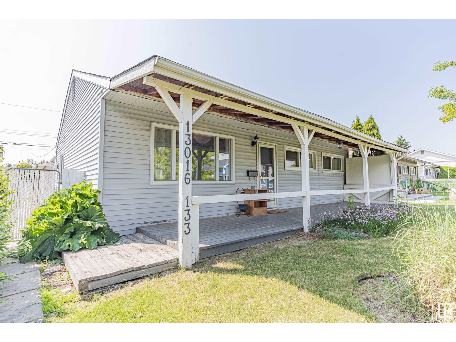 Property at 13016 133 ST NW image 3