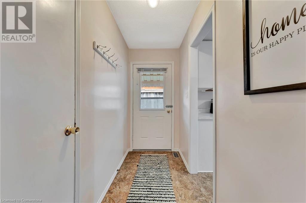 Property at 5 MARCON Court image 5
