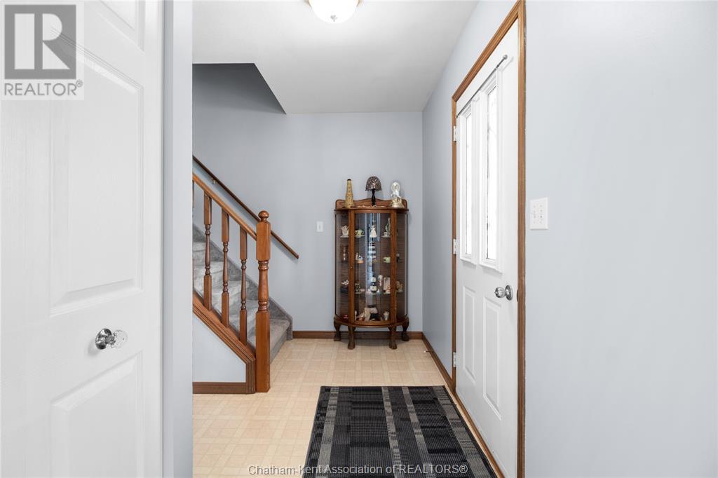Property at 16 Dejonge PLACE image 5