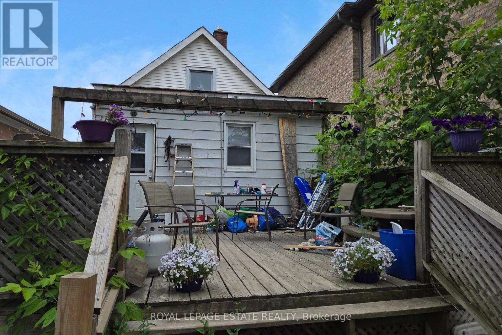 Property at 224 AYLESWORTH AVENUE image 2