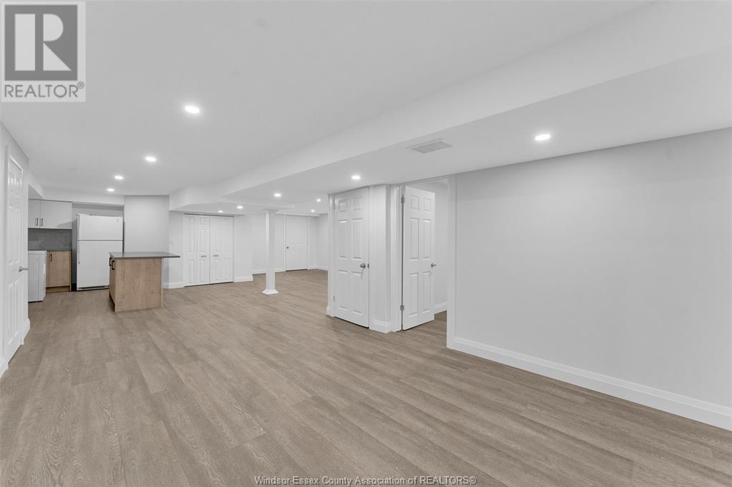 3157 Glenwood, Windsor, Ontario  N9E 2X9 - Photo 25 - 25015580