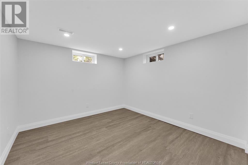 3157 Glenwood, Windsor, Ontario  N9E 2X9 - Photo 35 - 25015580