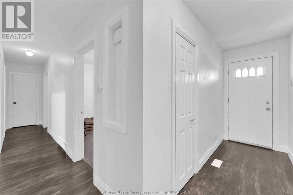 3157 Glenwood, Windsor, Ontario  N9E 2X9 - Photo 6 - 25015580