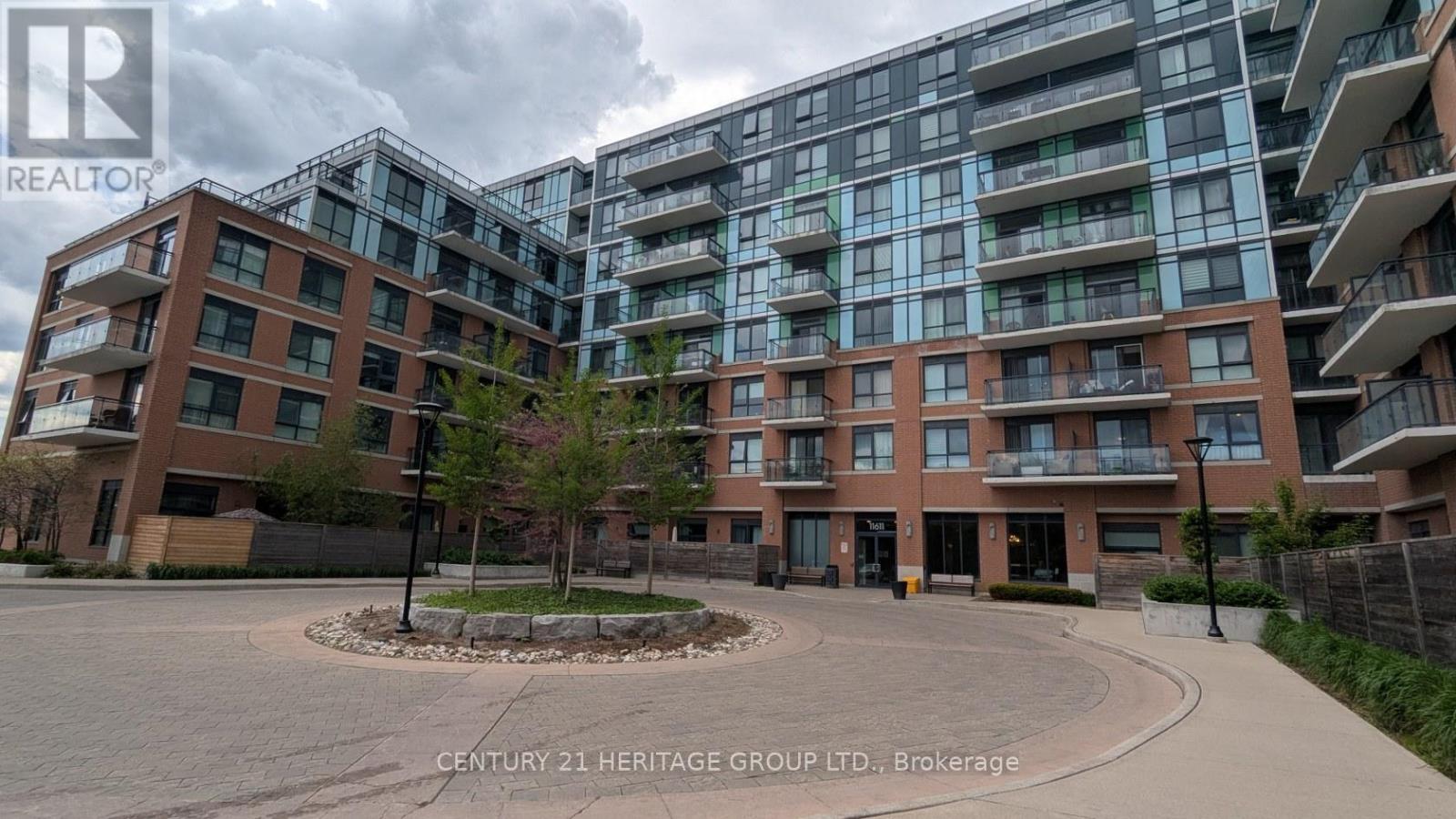 Property at 701 - 11611 YONGE STREET image 1