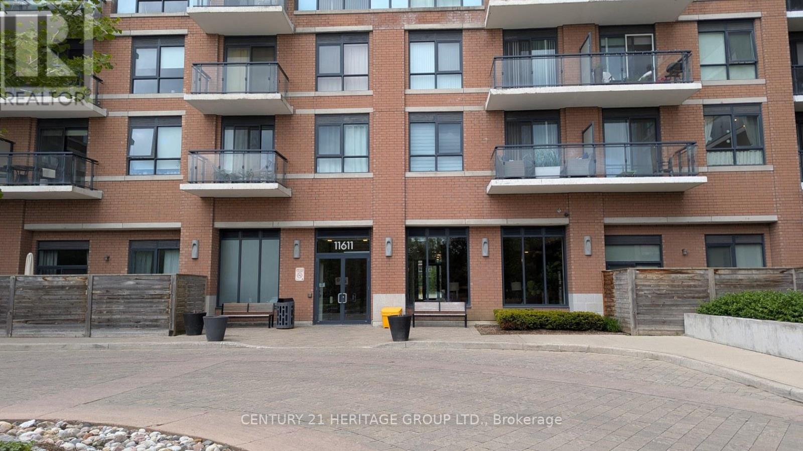 Property at 701 - 11611 YONGE STREET image 3