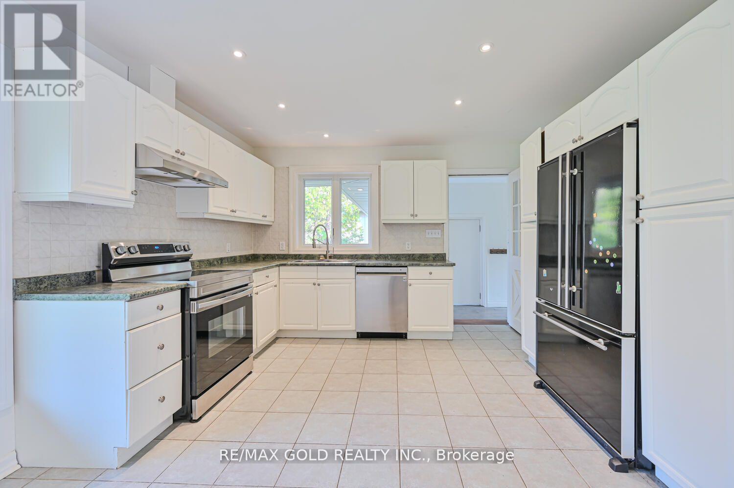 1534 Randor Drive, Mississauga (Lorne Park), Ontario  L5J 3C7 - Photo 13 - W12232694