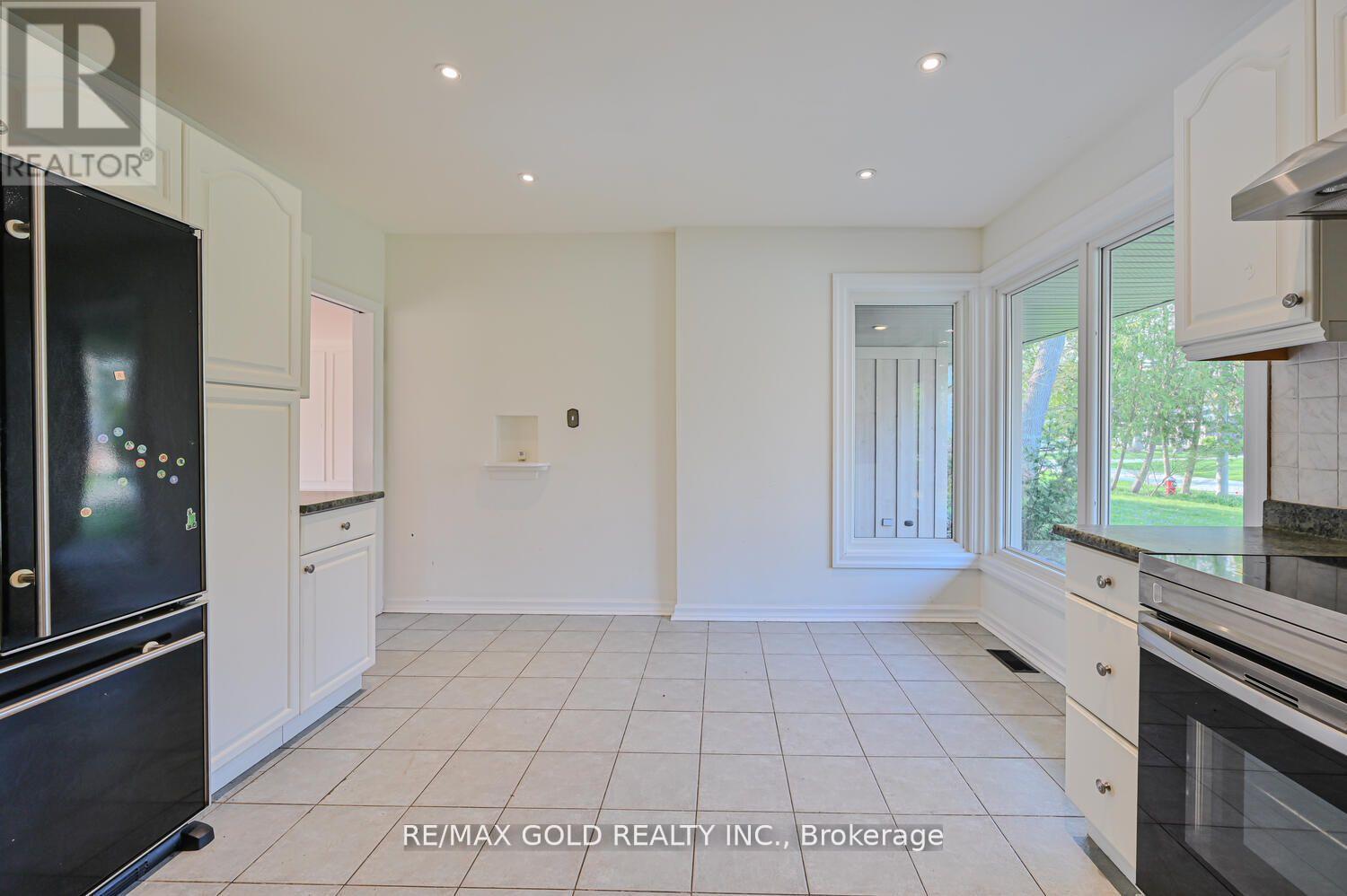 1534 Randor Drive, Mississauga (Lorne Park), Ontario  L5J 3C7 - Photo 14 - W12232694
