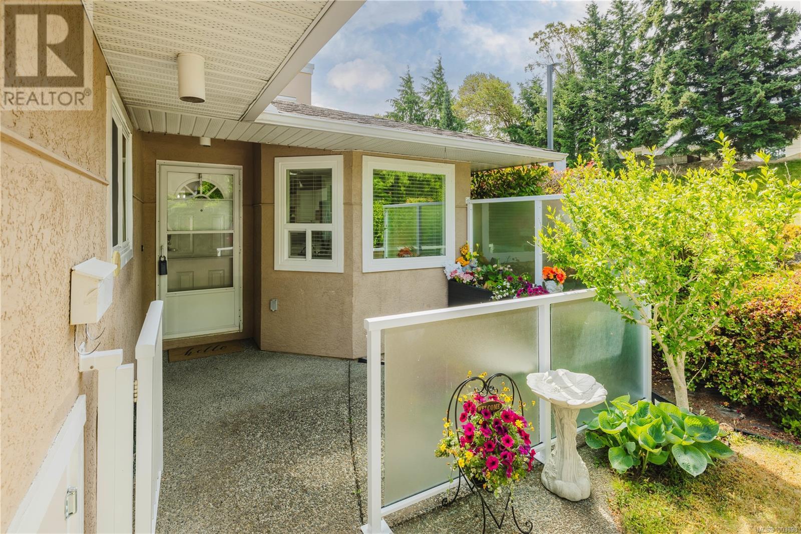 Property at 1 3049 Brittany Dr image 3