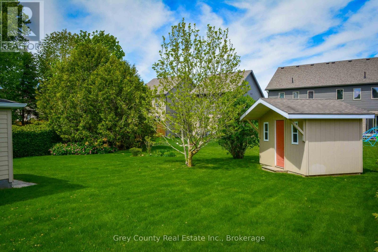 63 Grayview Drive, Grey Highlands, Ontario  N0C 1H0 - Photo 35 - X12232888