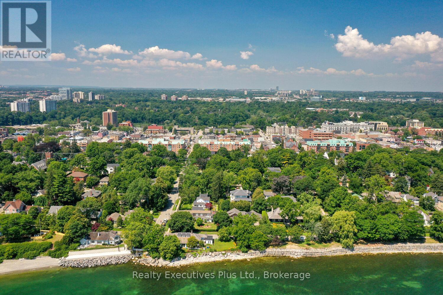 322 Pine Avenue, Oakville, Ontario  L6J 2J9 - Photo 49 - W12231803