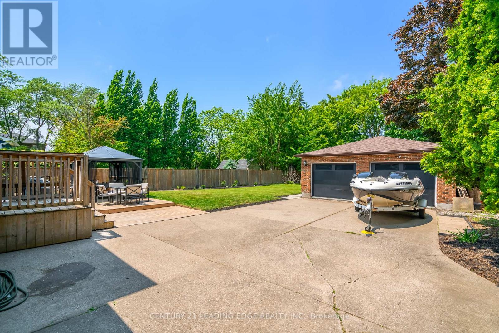 Property at 1182 LAKESHORE ROAD image 2