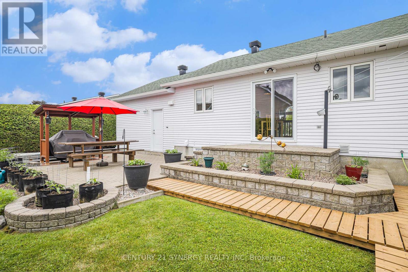 96 Alexandre Street, Alfred And Plantagenet, Ontario  K0B 1A0 - Photo 31 - X12232865