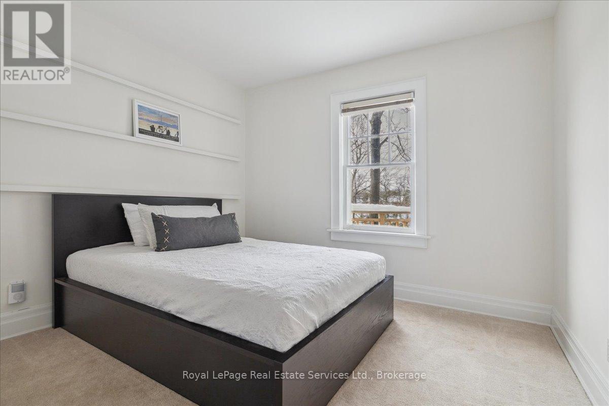 213 Randall Street, Oakville (Oo Old Oakville), Ontario  L6J 1P5 - Photo 17 - W12232748