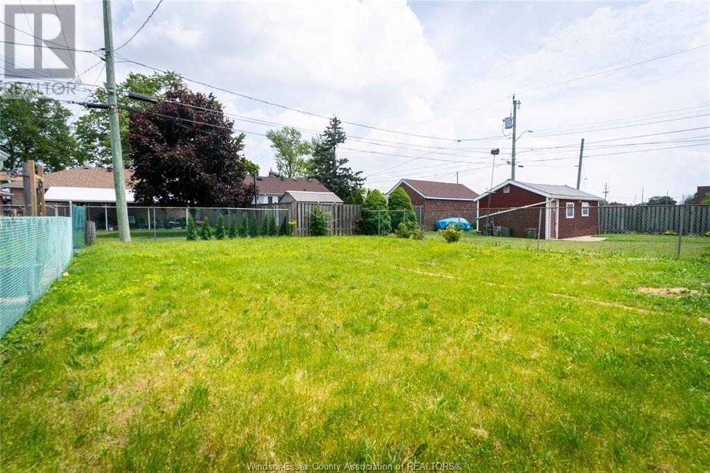 1590 Alexis, Windsor, Ontario  N8Y 4P2 - Photo 23 - 25015555