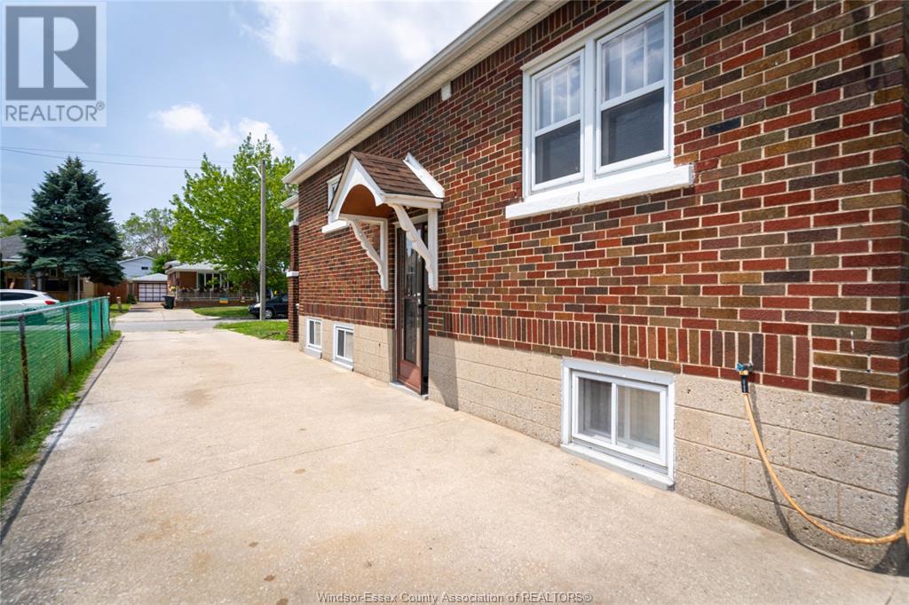 1590 Alexis, Windsor, Ontario  N8Y 4P2 - Photo 26 - 25015555