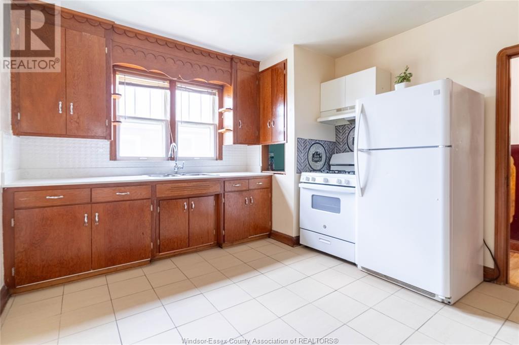 1590 Alexis, Windsor, Ontario  N8Y 4P2 - Photo 6 - 25015555