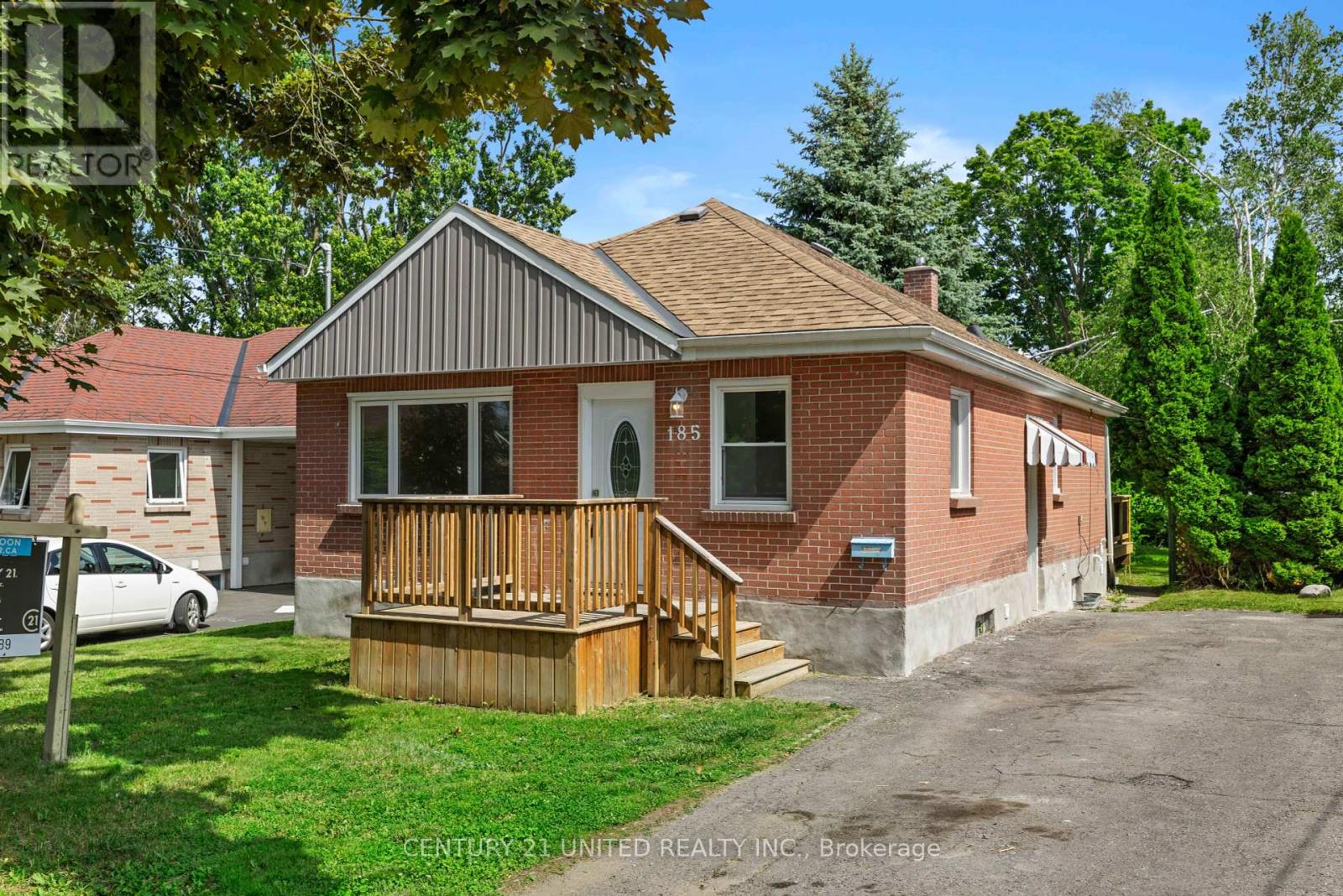 Property at 185 DUMBLE AVENUE image 1