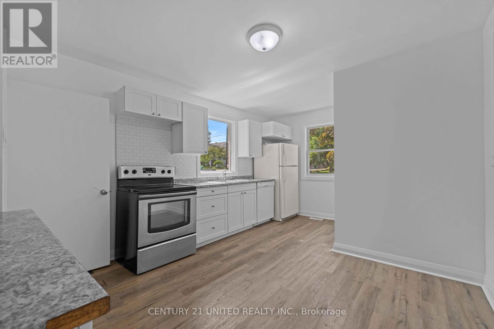 Property at 185 DUMBLE AVENUE image 5