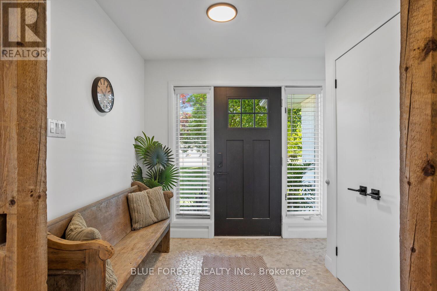Property at 23 DALEVIEW CRESCENT image 4