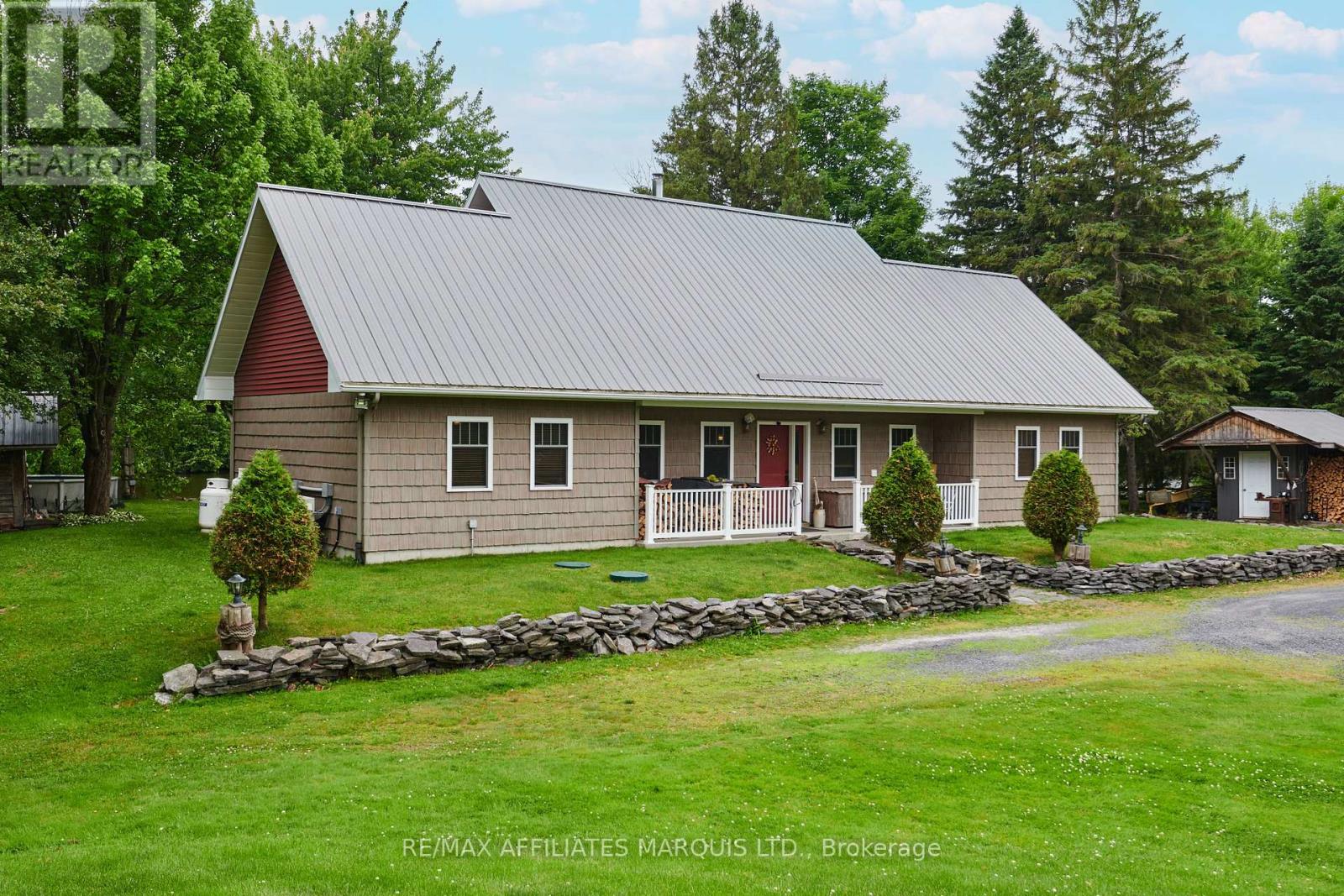 20158 Celtic Lane, South Glengarry, Ontario  K0C 1N0 - Photo 2 - X12232960