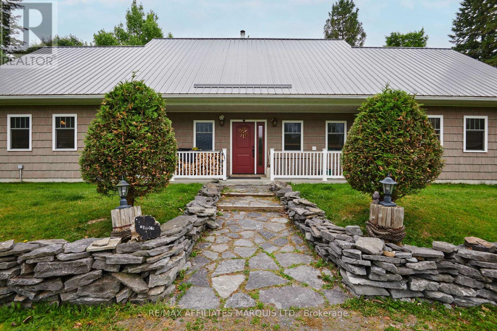 20158 Celtic Lane, South Glengarry, Ontario  K0C 1N0 - Photo 3 - X12232960